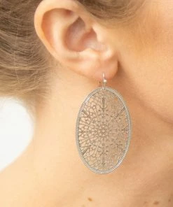 Trendy Wholesale Accessories Silver Oval Filigree Drop Earrings