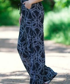 Blue Planet Bottoms Black And Grey Floral Print Pull On Pants