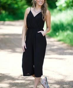 Gilli Dresses Black Surplice Front Cropped Jumpsuit