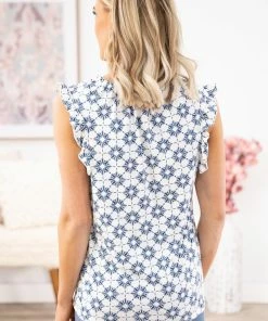 Acting Pro Tops White Geometric Print Flutter Sleeve Top