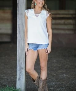 Shewin White Scalloped Lace Trim Tank Tops