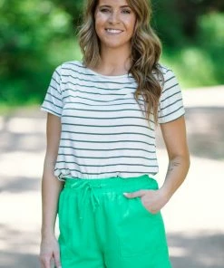 Staccato Bottoms Kelly Green Elastic Waist Shorts