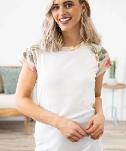 Acting Pro Tops White And Tan Floral Raglan Sleeve Top