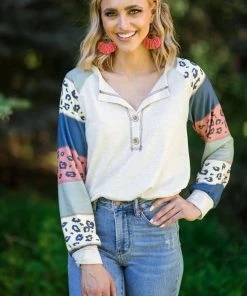 Heimish Tops Off White Multicolor Animal Print Sleeve Top