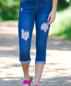 Legend Jeans Medium Wash Distressed Capris Bottoms