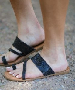 Olem Shoe Corporation Black Rhinestone Sandals With Toe Strap