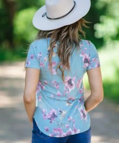 Twenty Ten Tops Mint And Dusty Rose Floral V-Neck Top
