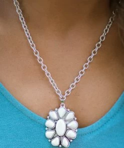 Isac Trading White Natural Stone Pendant Necklace