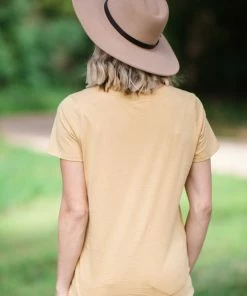 Tres Bien Mustard Howdy Graphic Tee SHORT SLEEVES