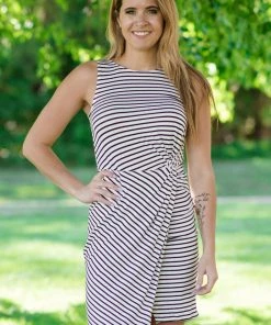 Gilli Dresses Ivory And Black Stripe Knot Waist Detail Dress