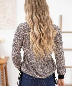 Gilli LONG SLEEVES Multicolor Floral Drawstring Hem Knit Top