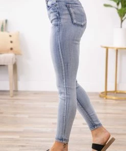 Judy Blue Jeans Judy Blue High Rise Sand Blast Wash Jeans Bottoms 8 Judy Blue Jeans Judy Blue High Rise Sand Blast Wash Jeans Bottoms