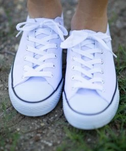 Top Guy Int'L Trading White And Black Lace Up Sneakers Shoes