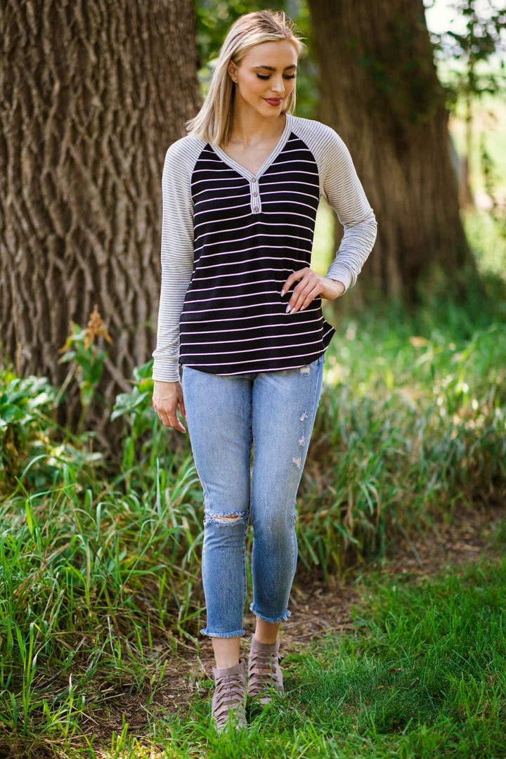 Rewash Medium Wash Button Fly Fray Hem Jeans Bottoms 4 Rewash Medium Wash Button Fly Fray Hem Jeans Bottoms