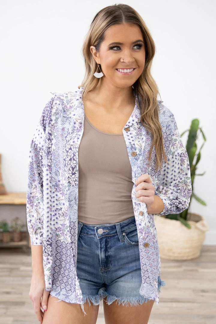 Bottoms Risen Medium Wash Fringe Hem High Rise Shorts 4 Bottoms Risen Medium Wash Fringe Hem High Rise Shorts