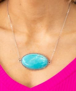 Isac Trading Accessories Turquoise Oval Pendant Choker Necklace