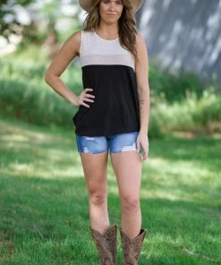 Perfect Peach Tops Black And Beige Colorblock Tank