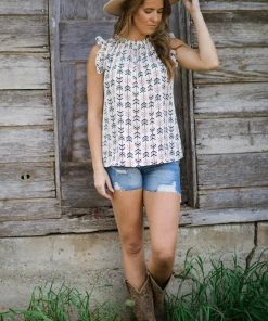 CES FEMME Ivory Multicolor Chevron Arrow Print Top Tops