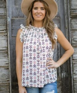 CES FEMME Ivory Multicolor Chevron Arrow Print Top Tops