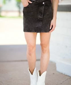 Gilli Bottoms Black Washed Asymmetrical Zip Denim Skirt