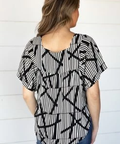 Chris & Carol Black And Cream Geometric Print Top