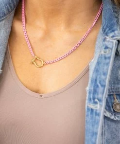 Melania Clara Pink Horseshoe Pendant Chainlink Necklace Accessories