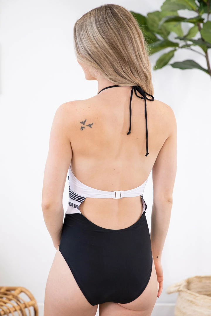 Shewin SWIMWEAR Black And White Keyhole One Piece Swimsuit 6 Shewin SWIMWEAR Black And White Keyhole One Piece Swimsuit