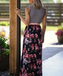 Reborn J Dresses Navy And Pink Floral Skirt Maxi Dress