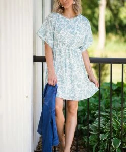 Gilli Mint And White Floral Short Sleeve Dress Dresses