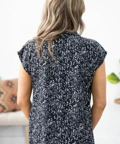 She & Sky Black And White Floral Button Up Tie Front Top