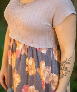 BE Stage SHORT SLEEVES Mocha Knit Cap Sleeve Floral Top