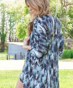 Heimish Aqua Multicolor Chevron Print Kimono Tops