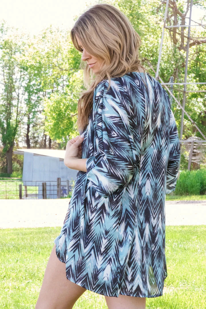 Heimish Aqua Multicolor Chevron Print Kimono Tops 4 Heimish Aqua Multicolor Chevron Print Kimono Tops