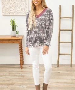 White Birch LONG SLEEVES Charcoal V-Neck Aztec Print Long Sleeve Top