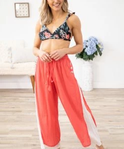TOUCH USA Coral And White Pull On Pants Bottoms