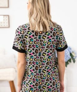 Your Fashion Wholesale Grey Multicolor Animal Print Top Tops