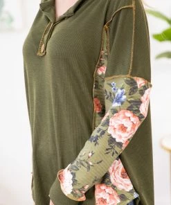 Macaron LONG SLEEVES Olive Reverse Seam Floral Sleeve Top