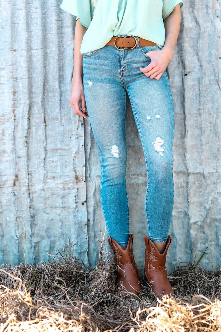 Cello Mid Rise Lightly Distressed Skinny Jeans 3 Cello Mid Rise Lightly Distressed Skinny Jeans